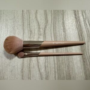 NEW FENTY BEAUTY by Rihanna Face Shaping Brushe